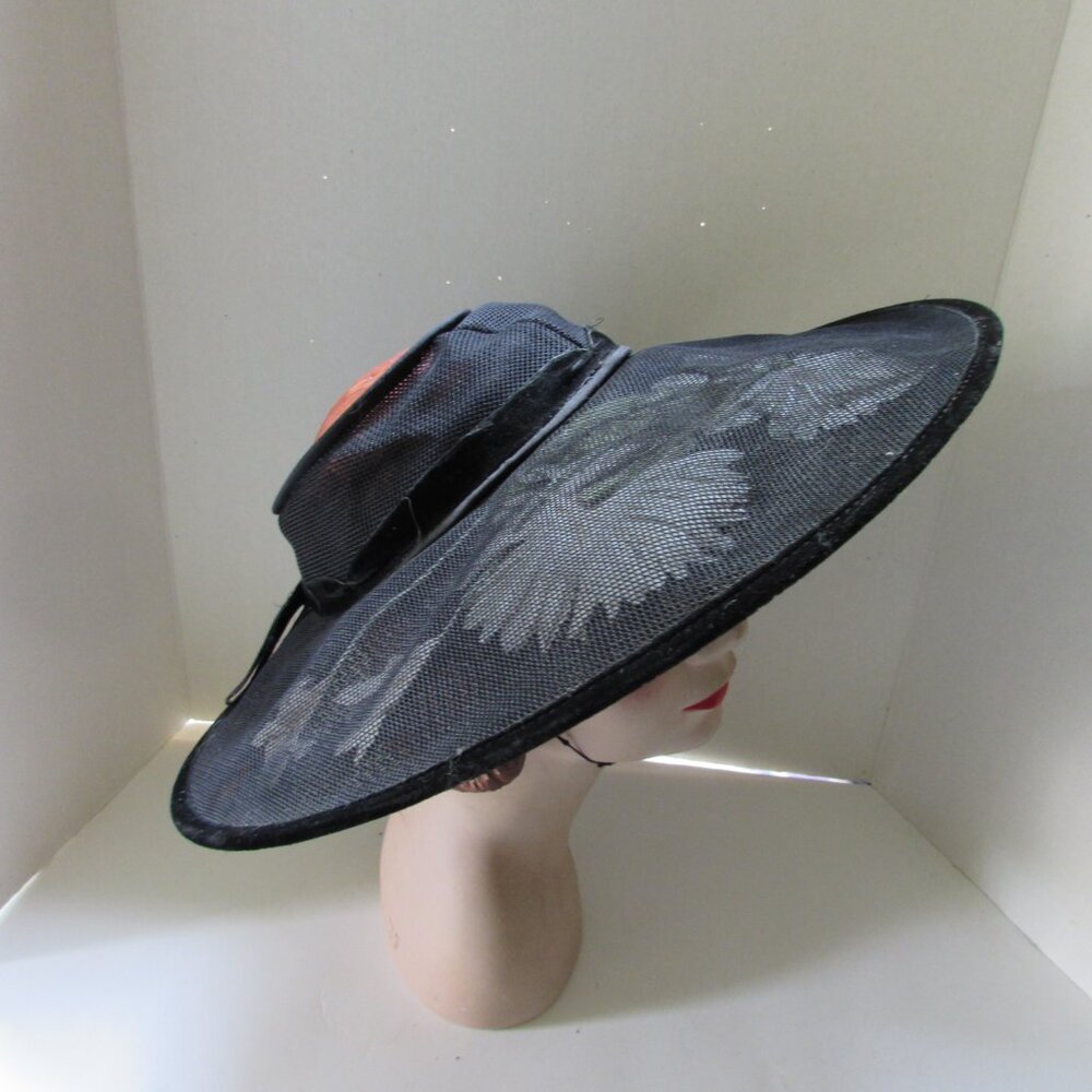 SALE Vintage Wide Brim Black Hat with Hidden White Daisy Swag - Picture 7 of 14